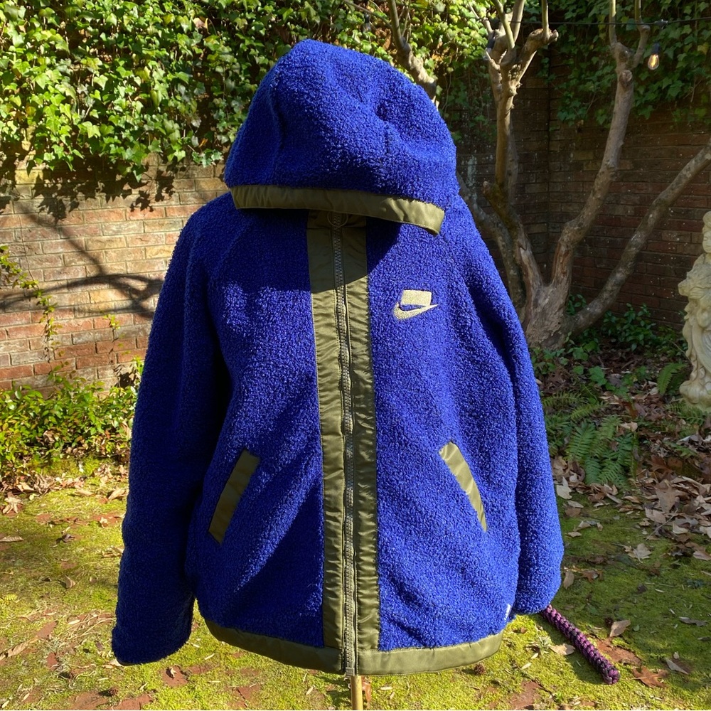 Nike NSW - reversible sherpa winter coat. Size M